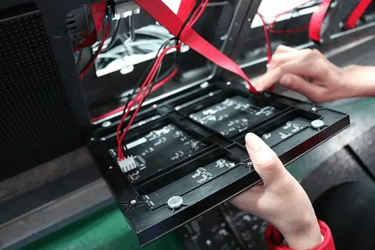 死燈、花屏、色差？成都資深工程師拆解LED屏十大故障&ldquo;真兇&rdquo;|成都led顯示屏